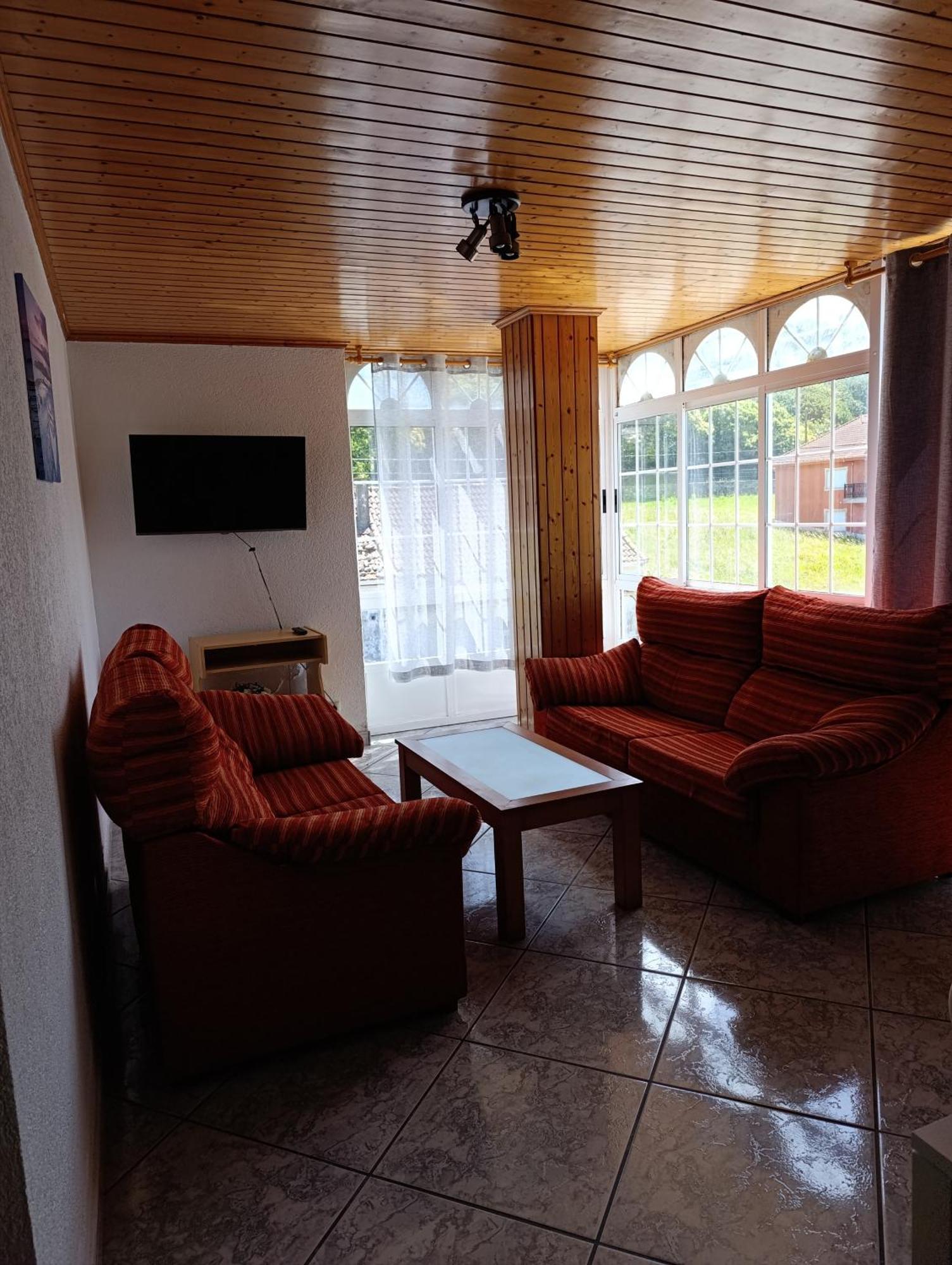 Ibu Beer&Grill Apartment Camarinas Exterior photo